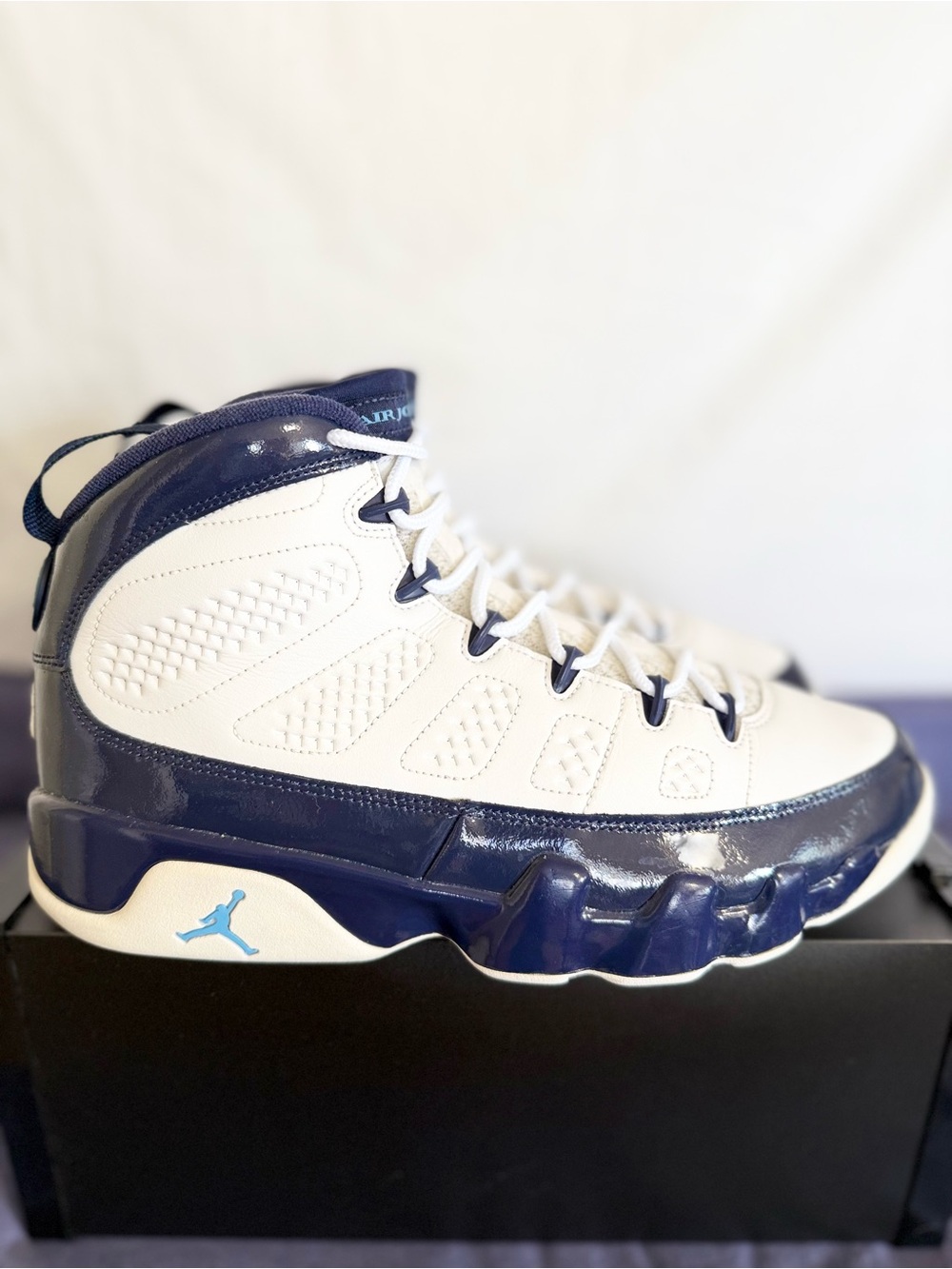 AUTHENTIC Jordan 9 Retro Pearl Blue Size 10 302370-145 2019 PRE-OWNED